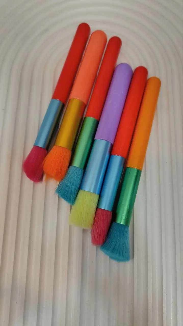 براش رژگونه