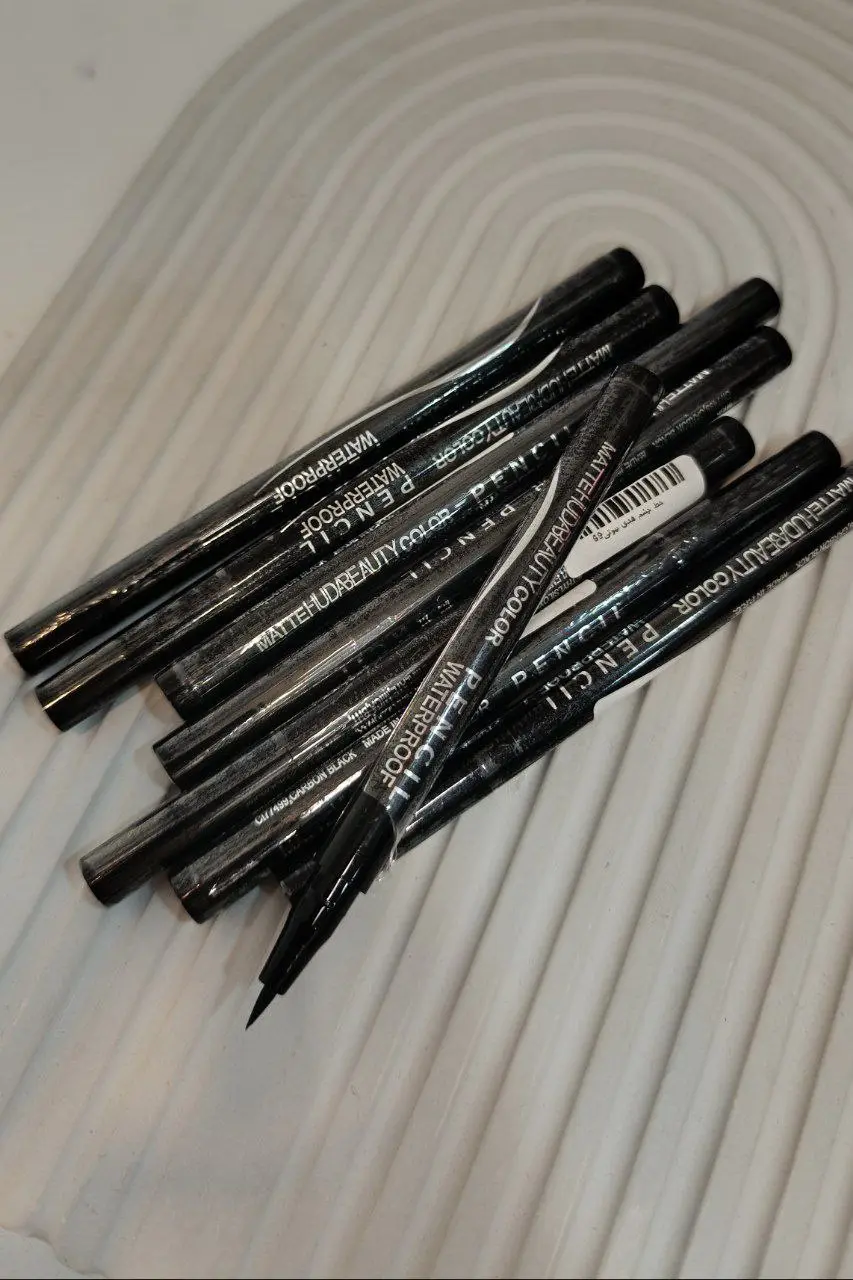 خط چشم ماژیکی هدی بیوتی