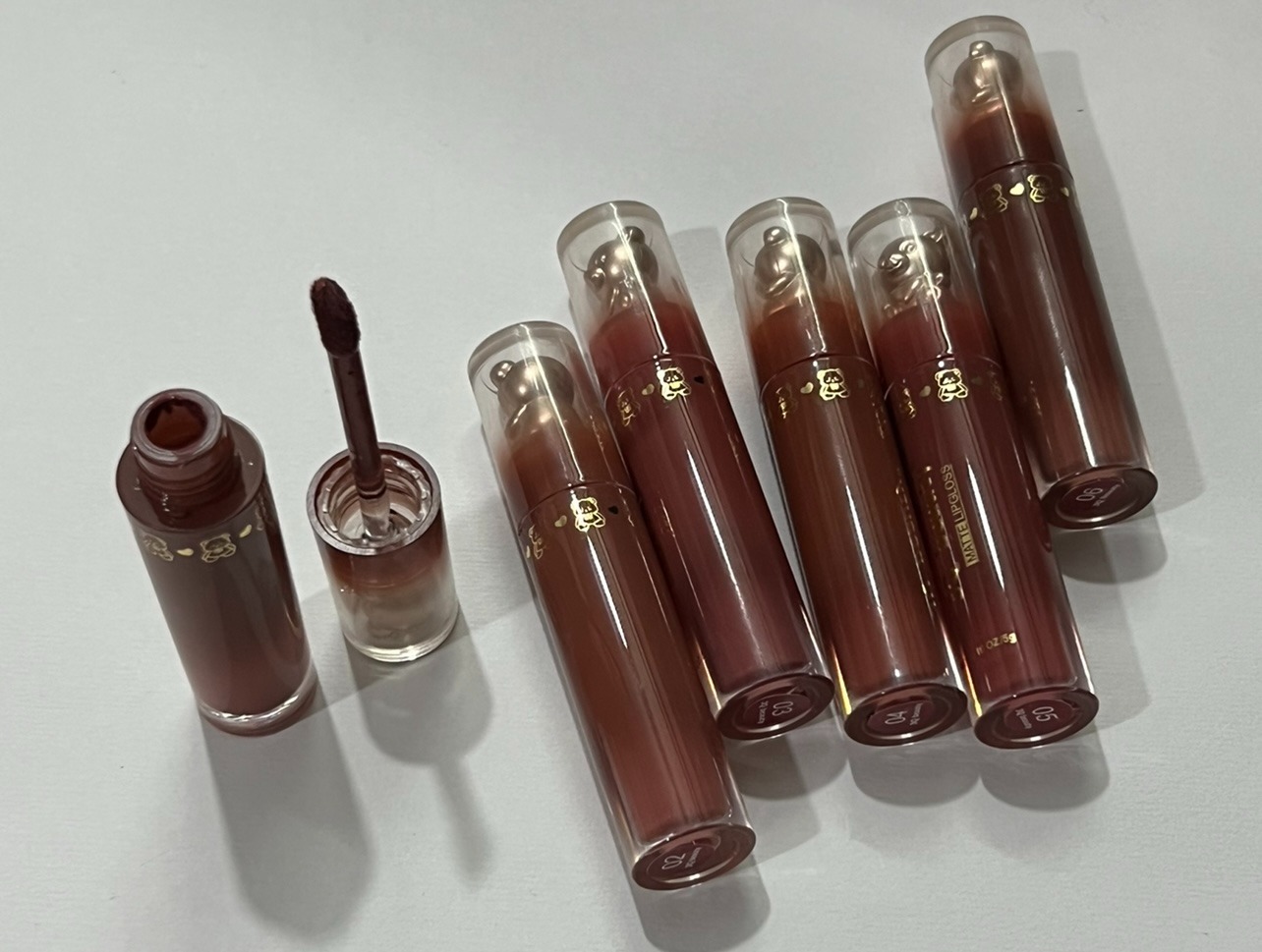 رژلب مایع عطری خرسی طلایی